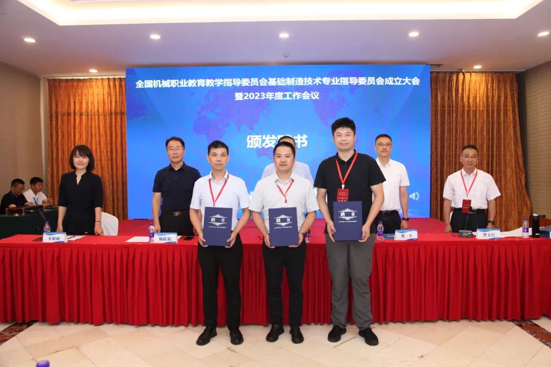 活动1.jpg 活动1.jpg